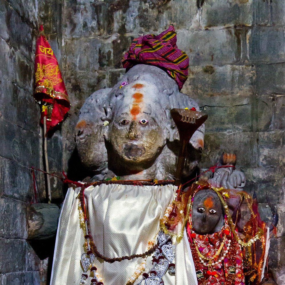 Triloknath temple